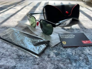 Occhiali da sole Ray-Ban Scuderia Ferrari RB3698 montatura nera vintage - Foto 1 di 5