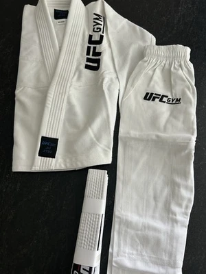 UFC Gym Jiu Jitsu Gi - Brand New! M-0000 White With Black Stitching - Image 1 of 4