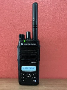 Motorola XPR3500e UHF Two Way Radio - Zdjęcie 1 z 6