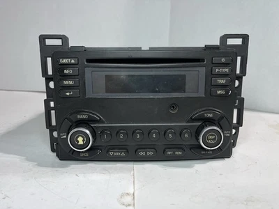 PONTIAC G6  AM FM CD  Radio Factory Probably Locked Sold For Parts Only Q C - Image 1 of 4