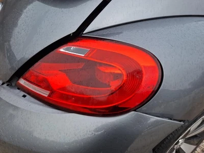 Conjunto de luz trasera derecha usado se adapta a: Volkswagen Beetle Htbk 2013 grado derecho A Foto 1 de 4