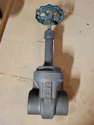 Grinnell 3010SJ Gate Valve 2 1/2" Solder Ends Bronze 125 LB SWP 200 LB WOG New - Image 1 of 4