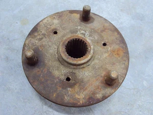 Yamaha 3 Lug Hub Rear DX225 Moto-4 Trimoto 125 175 200 DX 225 DR  5V7-25383-00-0 - Picture 1 of 2