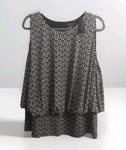 Lane Bryant 26/28 Black White Sleeveless Geometric Puff Top Elastic Waist Band - Picture 1 of 9