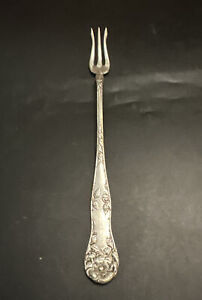 1877 niagara falls silver co silver Plate Wild Rose Long Handle Pickle Fork