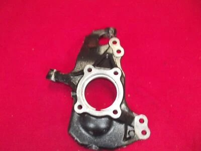 2020-2024 Chevrolet Silverado GMC Sierra 2500 Front Left Knuckle 85124365 OEM - Image 1 of 4