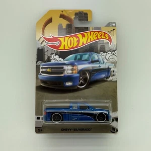 2016 Hot Wheels Walmart Exclusive - Rad Trucks - Chevy Silverado #7/8 - Bild 1 von 1