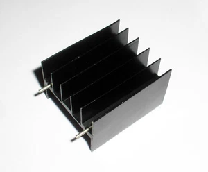 25pcs Transistors TO-220 Aluminum Heat Sink 35X30X23mm - Picture 1 of 3