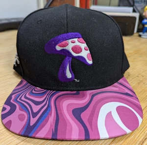 Cappello snapback Mellow Mushroom nero rosa logo trippy hippy fungo nuovo con etichette - Foto 1 di 6