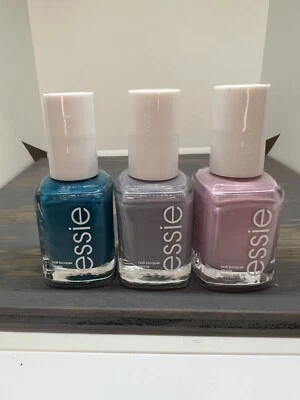 NUEVO Lote de 3 Esmaltes de Uñas Essie Púrpura Gris Azul Foto 1 de 4