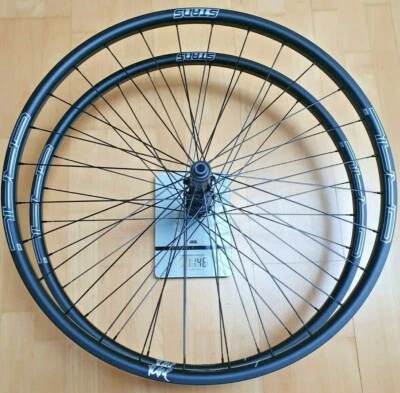 TUNE Schwarzbrenner 20D Skyline Prince Princess Grail CB7 1149g Cross Gravel  - Bild 1 von 4