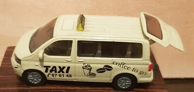 Volkswagen Multivan Taxi 87 61 48 Coffee To Go Siku 1070 1338  - Immagine 1 di 4