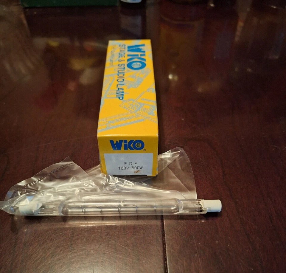 Wiko 120V 500W FDF  Stage And Studio Lamp Bulb New - Image 1 of 1
