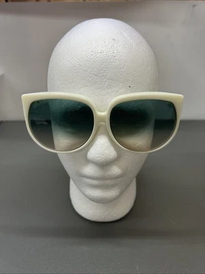 CELINE CL40048F 25P WHITE Sunglasses Made In ITALY 63/13/140 - Image 1 of 4