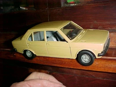 BURAGO 0140 FIAT 131 FINE SERIE SEMPLIFICATA FARI RETTANGOLARI  MOLTO RARA 1-24 - Immagine 1 di 4