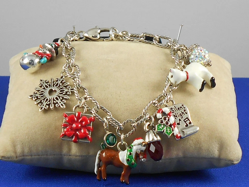 Pulsera Brighton Plateada CARILLANCICO DE NAVIDAD Caballo Cordero Muñeco de Nieve Vacaciones Dije Foto 1 de 4