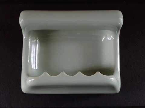 VTG Jadeite Green Ceramic Wall Mount Bathroom Soap Dish wash cloth holder Cover