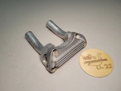 Harley Davidson 4,5 дюйма стойки стойки руля верхний зажим верхний измельчитель ребро Sportster - Изображение 1 из 4