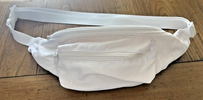 Riñonera blanca para cintura o pecho correa ajustable y bolsas con cremallera Foto 1 de 4