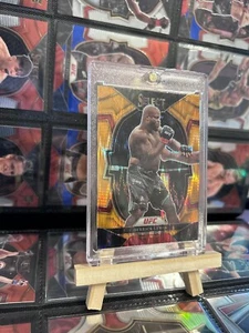 Derrick Lewis 2023 PANINI SELECT UFC CONCOURSE ORANGE FLASH PRIZM - Picture 1 of 2