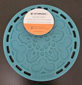 Le Creuset Silicone Trivet- Round 7.25" Pot Holder -NWT Color Turquoise - Picture 1 of 2