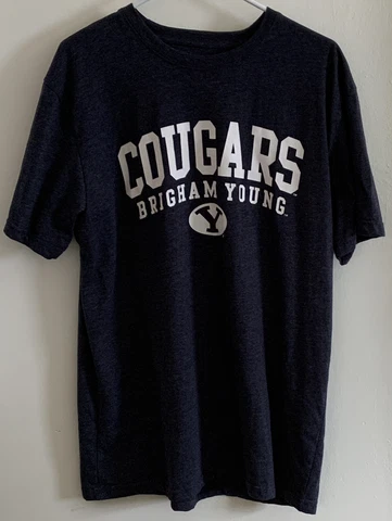 E5 BYU Cougars T-Shirt | Brigham Young University. XL 55% Cotton 45% Polyester Cover