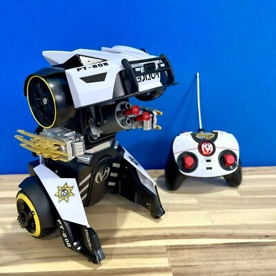 Fast Lane Maisto Street Troopers PT-808 Police Transforming RC Car - Image 1 of 4