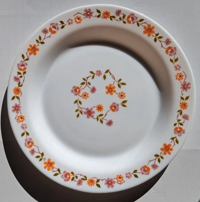 Assiette plate vintage ARCOPAL modèle SCANIA FLEURS ORANGE ANNEES 70 - Photo 1/3
