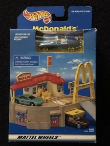 1998 Mattel Wheels Hot Wheels Blue Car With Portable Playset No. 65692๐ฅ - Picture 1 of 5