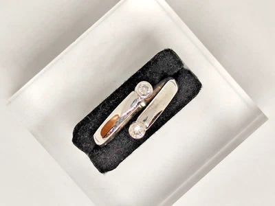 18ct White Gold Brilliant Cut Diamond Crossover Band Ring, Size O, Handmade - Image 1 of 4