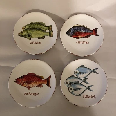 "Juego de 4 platos de pescado Mud Pie de 5"" pargo rojo pez mantequilla mero pez loro hombre cueva" Foto 1 de 4