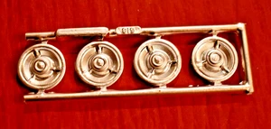 AMT 1958 Chevy Impala Wheel Covers 1/25 - Picture 1 of 1