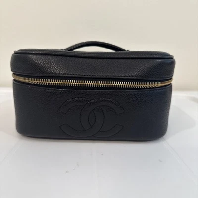 Chanel Caviar CC Vanity Estuche Cosmético Negro 100% Auténtico con Tarjeta de Autenticidad Foto 1 de 4