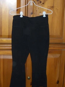 Athletic Works DriWorks Capri Leggings Workout Fitness Exercise Pocket Pants - Picture 1 of 5