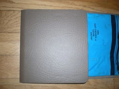 NOS 1986 - 1989 MERCURY SABLE CONSOLE ASHTRAY COVER E64Y-5404819- - Image 1 of 2