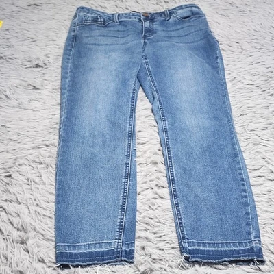 Pantalones de mezclilla Kenneth Cole New York para mujer 8 Jess ajustados desgastados dobladillo áspero recortado Foto 1 de 4