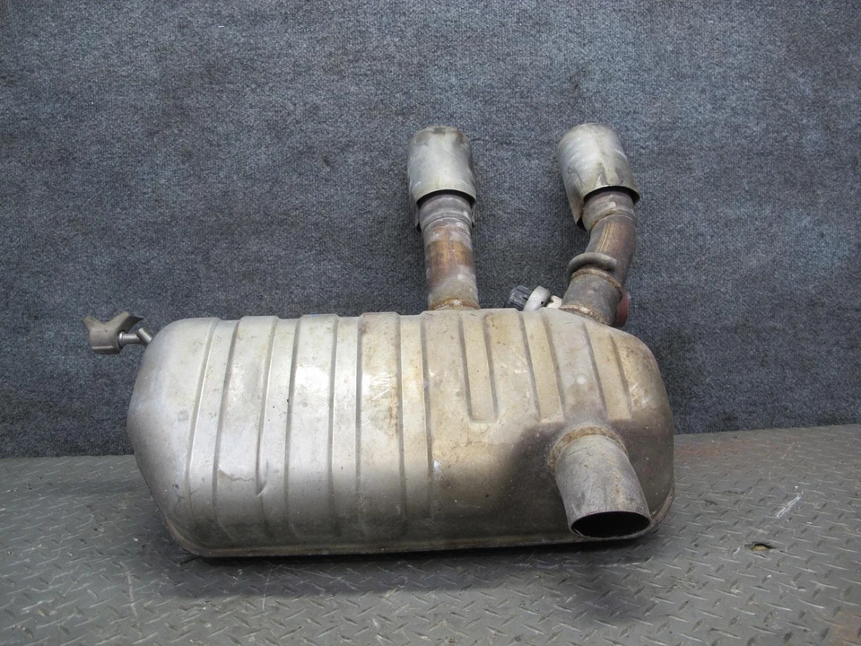 2008 VW GOLF MK5 R32 VR6 3.2L REAR EXHAUST MUFFLER W TIPS OEM - Image 1 of 4