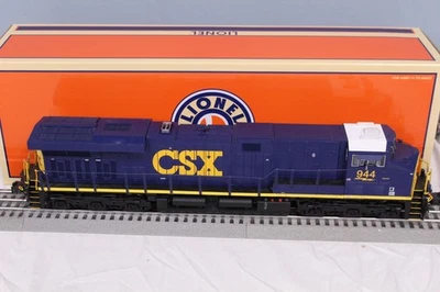 Lionel 6-81161 CSX LEGACY Scale ES44AC Diesel #944 - Image 1 of 4