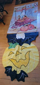 2 Large garden Flags Fall Pumpkins Printed Applique Preowned 28 x 42" - Picture 1 of 1