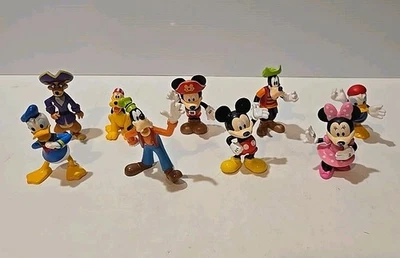 9 figuras de PVC Disney Just Play de 3" Mickey Mouse Minnie Pluto Goofy Donald y más Foto 1 de 4