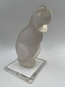 MCM Vintage 8.5” Sculpture Frosted Lucite Acrylic Cat Statue Clear Base - Picture 1 of 8