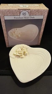 Porcelain Ivory Heart Shaped Wedding dish - Picture 1 of 4