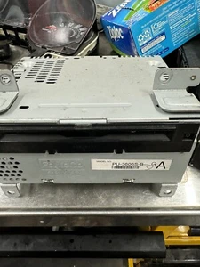 15-16 Ford Mustang AM FM Radio Stereo CD Player Receiver FR3T-19C107-JJ OEM - Picture 1 of 2