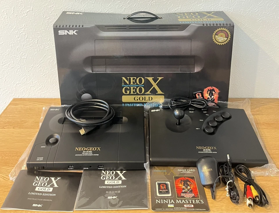 Console portable Neo Geo X Gold édition limitée avec manette boîte ouverte en... - Photo 1/4