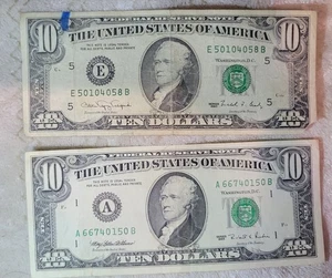 Lot Of 2 $10 Bill Notes 1990 Series And 1995 Series Ten Dollar Bill Notes - Picture 1 of 2