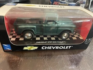 Chevy Chevrolet Stepside Pickup Truck 1:32 Scale Diecast New-Ray Model Toy NIB - Picture 1 of 2