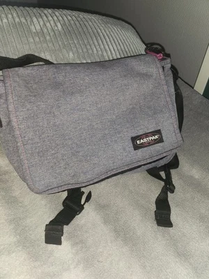 EASTPACK Schultertasche  - Bild 1 von 4