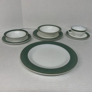 Vintage Pyrex Teal Green 7 Pc Place Setting In Good Shape - Picture 1 of 16