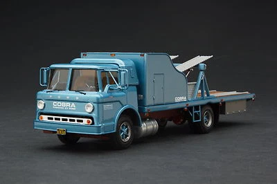 Exoto | 1:43 | 1964 Shelby Cobra Race Car Transporter | # EXO00064 - Image 1 of 4