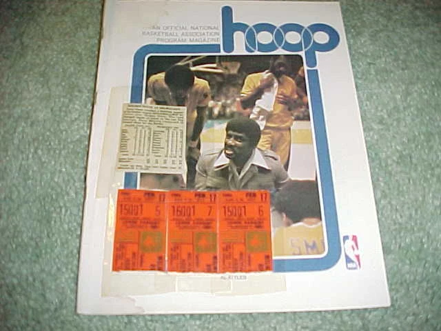 1977 Golden State Warriors v Milwaukee Bucks Basketball Program 2/17 with ticket - Image 1 of 1